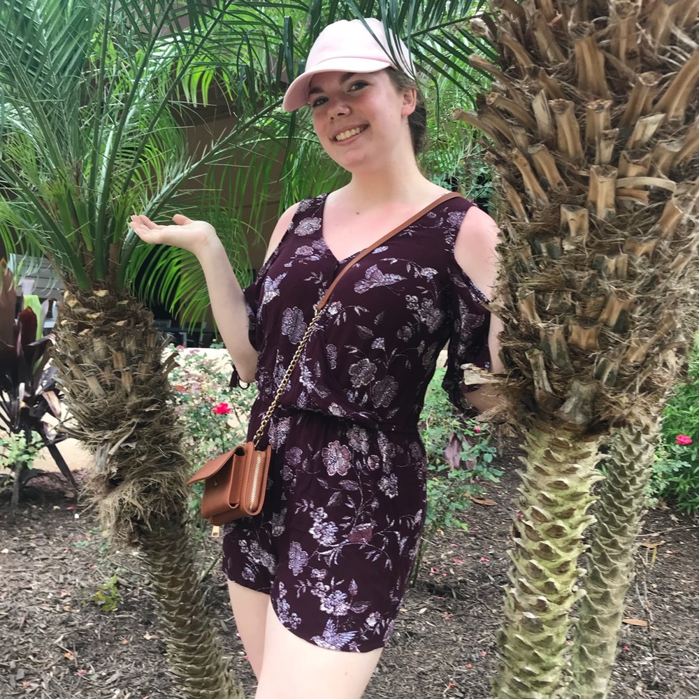 Meet your Posher, Cynthia